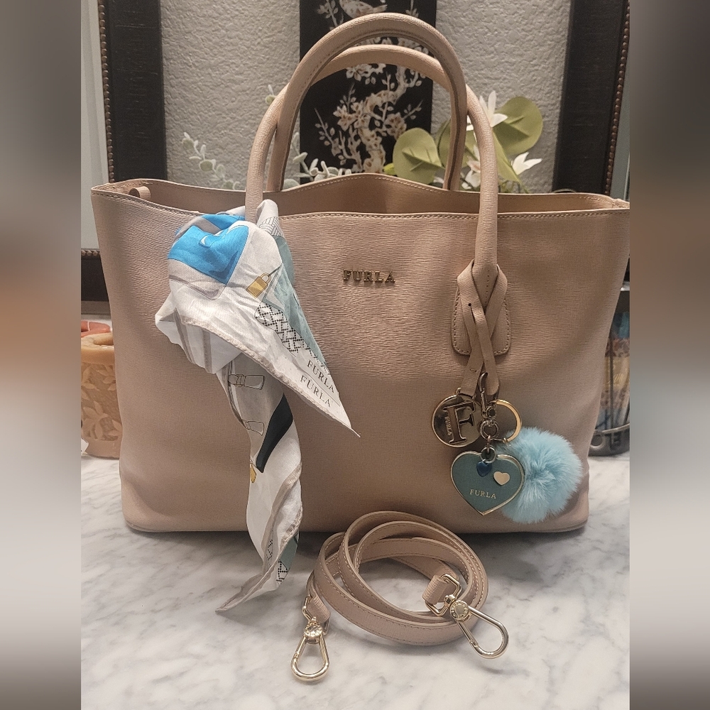🤎🩵🤎 NWOT FURLA Linda Beige Saffiano Leather Top Handle Satchel & Crossbody